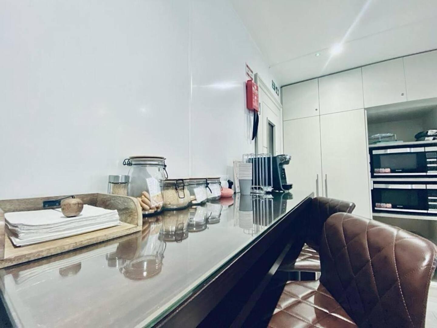 Apt 12 Luxury Living Chic Studio Steps From Beach Hove Exterior foto