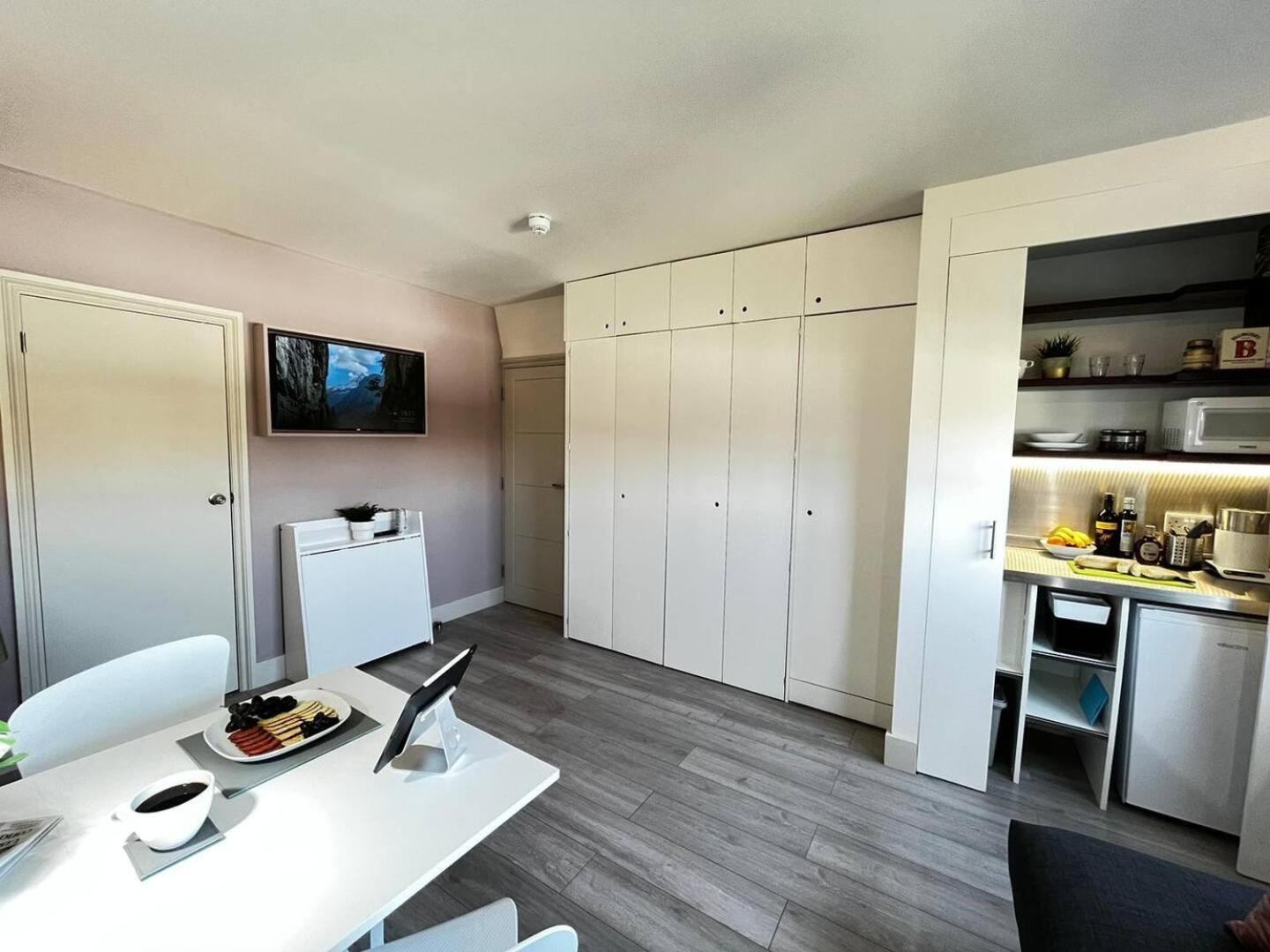 Apt 12 Luxury Living Chic Studio Steps From Beach Hove Exterior foto