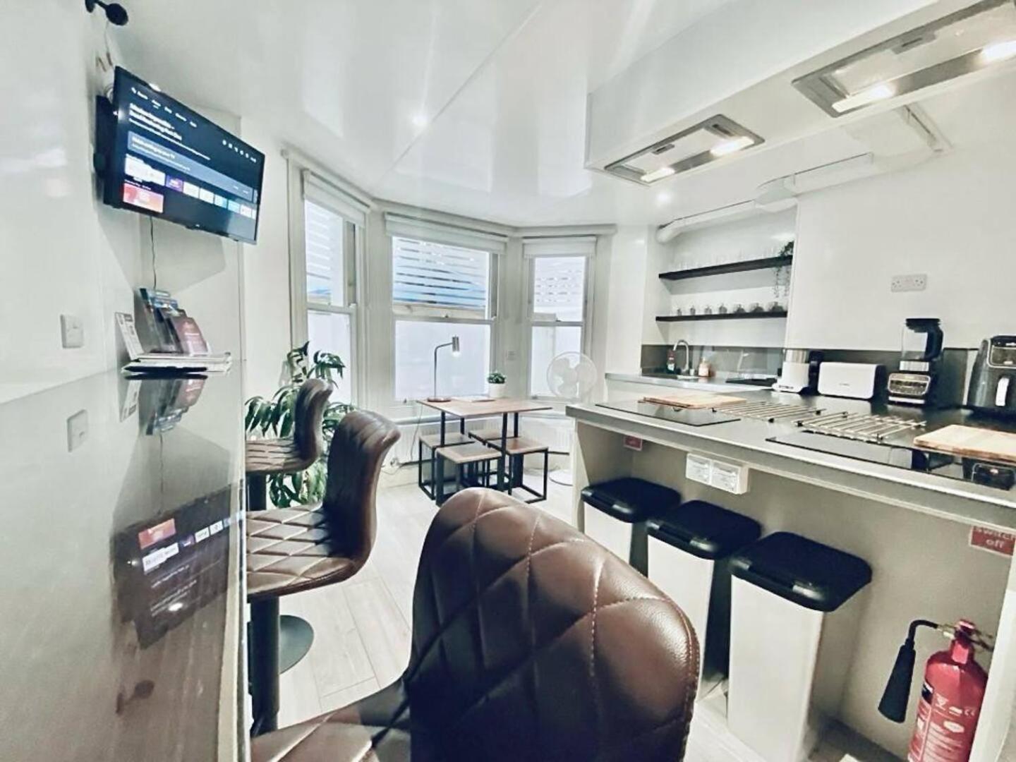 Apt 12 Luxury Living Chic Studio Steps From Beach Hove Exterior foto